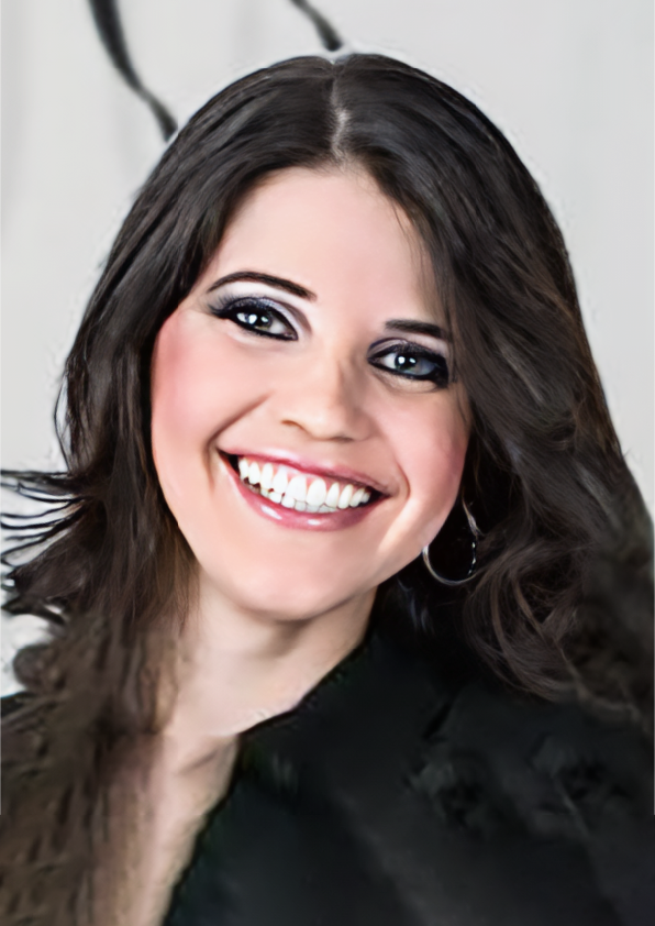 Foto Principal da Dra. Viviane da Cunha Dentista da Clínica Espaço Odonto DF